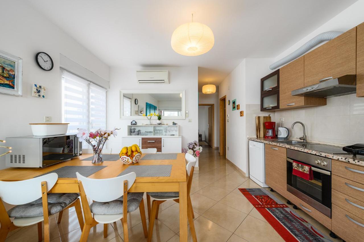 Apartment Ares 13 In Umag Center المظهر الخارجي الصورة