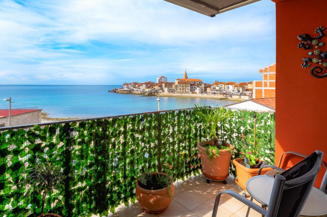 Apartment Ares 13 In Umag Center المظهر الخارجي الصورة