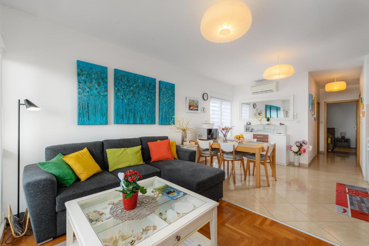 Apartment Ares 13 In Umag Center المظهر الخارجي الصورة